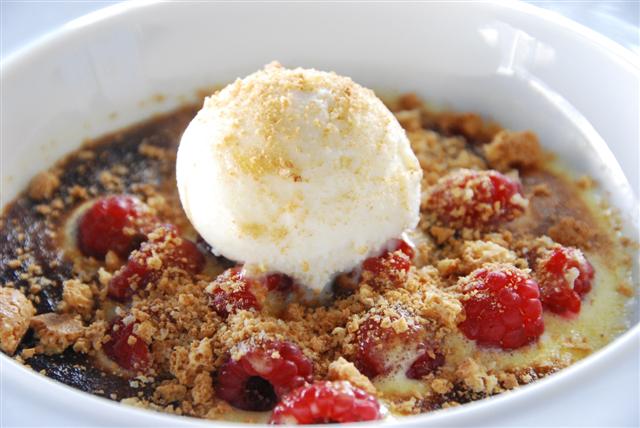 Sweet Raspberry & Vanilla Ice Cream treat