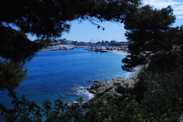 Entering Saint Jean Cap Ferrat