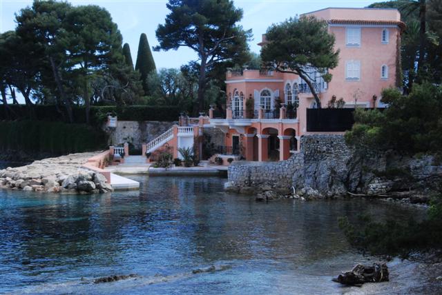 The Dream Home near Saint Jean Cap Ferrat - loved the gates