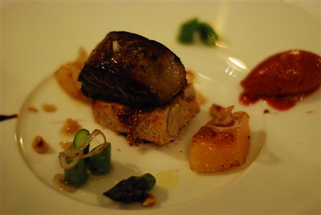 Foie Gras Poêlé, Asperges et sorbet au vin chaud Pan fried Foie Gras with Asparagus and mulled wine sorbet Foie Gras Poêlé, Asperges et sorbet au vin chaud Pan fried Foie Gras with Asparagus and mulled wine sorbet