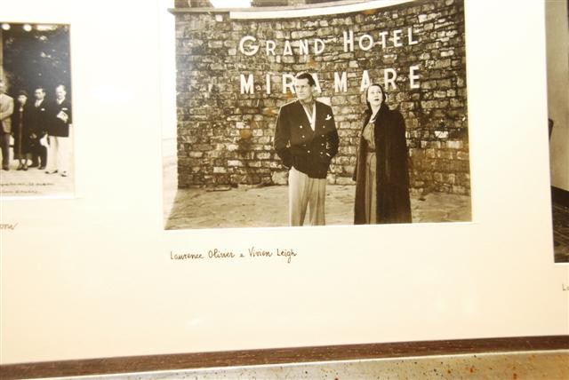 Laurence Olivier & Vivien Leigh - The Piano Bar