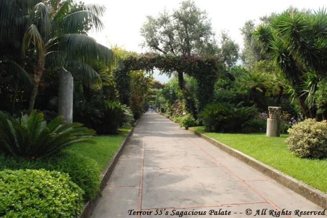 Heading off for tour and lunch