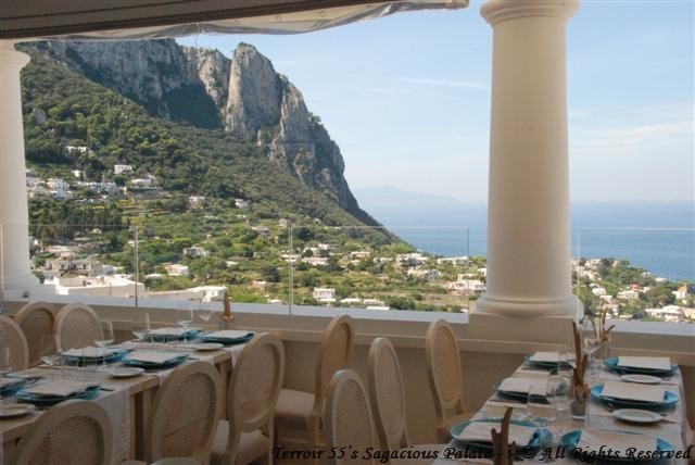 The view as you enter the dining area.