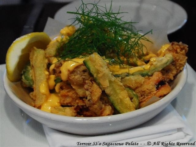 Fritto Misto (calamari, white shrimp, zucchini, jalapeno, fennel, neonata aioli)