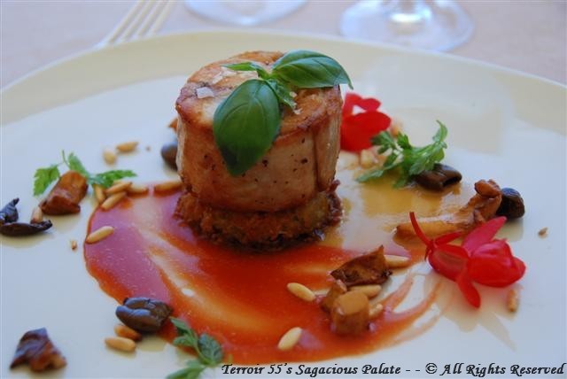 Medaglione di Coniglio con Pinoli e Olive Taggiasche