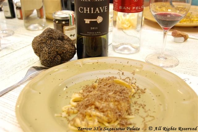 Fresh Shaved Truffle with pasta