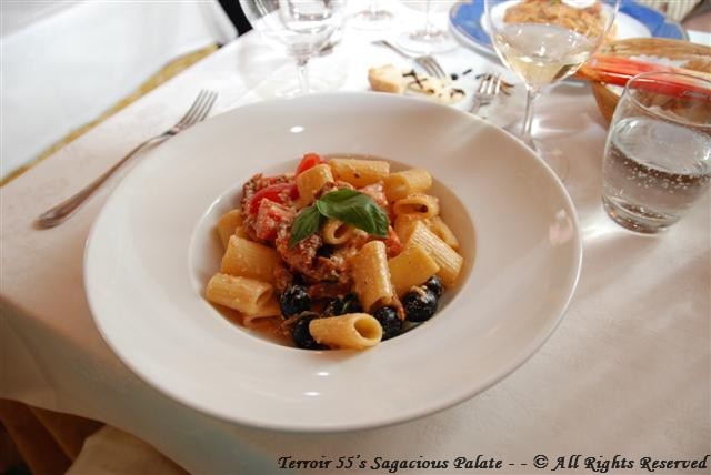 Mezze maniche rigate con salsa d’estate