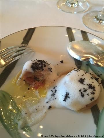 Ravioles de foie gras, crème foisonnée truffée