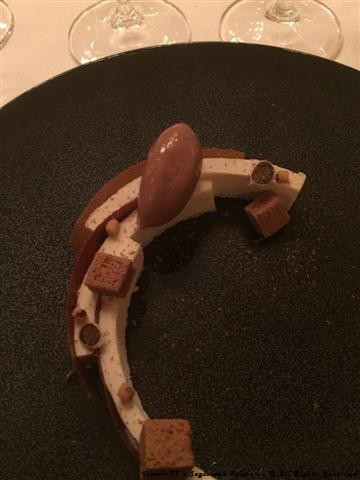 Parfait with raw and roasted cocoa seed, chocolate ice cream