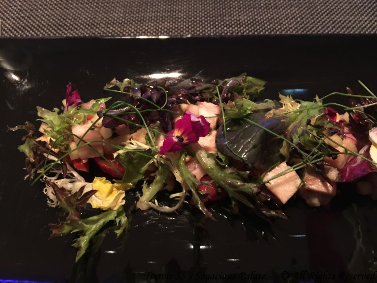 Ensalada De Verano, Papada De Cerdo, Piñones Y Flores