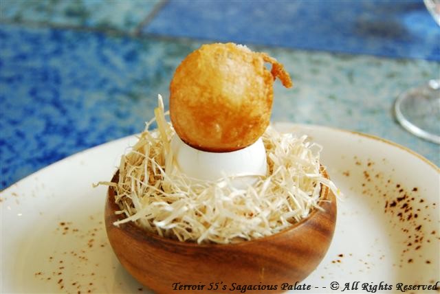 Crispy egg yolk with mushroom gelatin