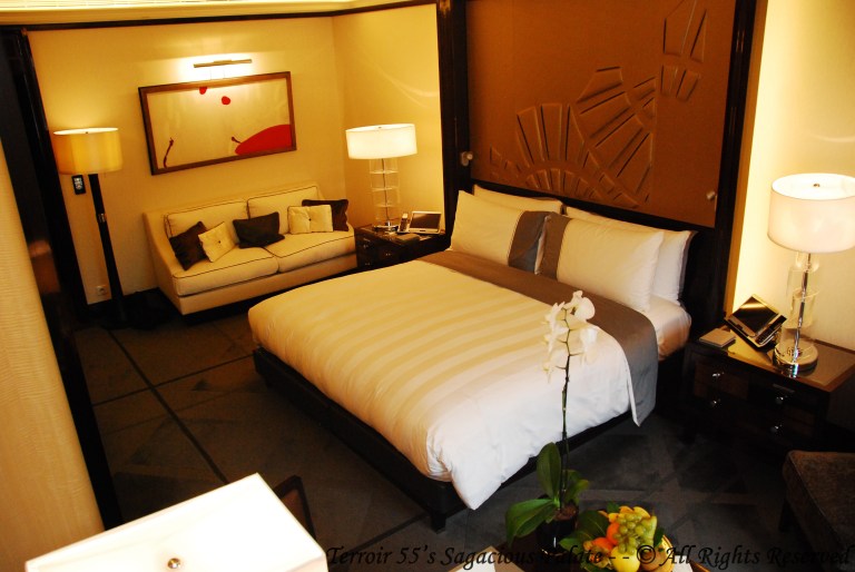 Hotel Peninsula - The Room