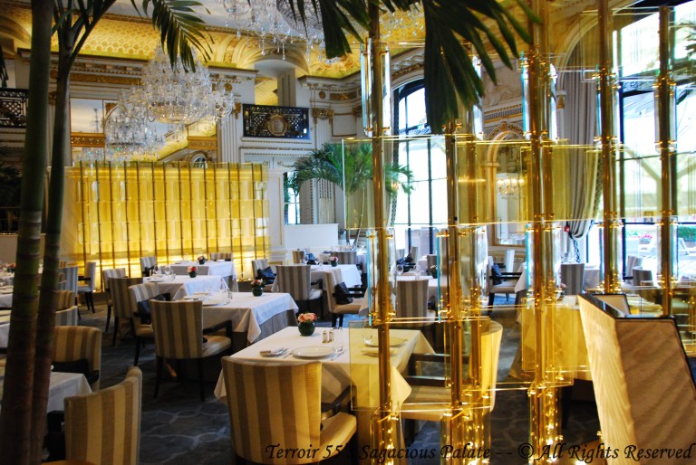 Hotel Peninsula - Le Lobby Restaurant