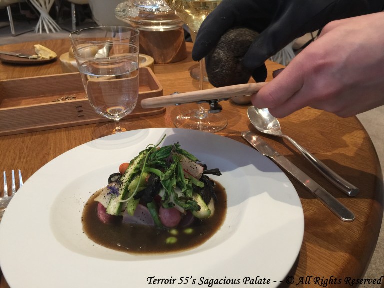 Légumes des jardins du château de Versailles, pignons de cèdre, trompettes-des-morts