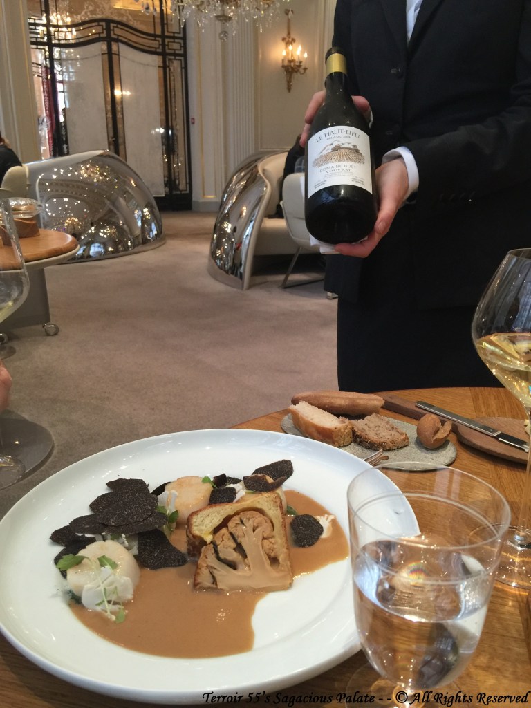 Saint-Jacques de Chausey chou-fleur, vieux Comté, truffe noire with 2008 Vouvray demi sec, "Le Haut Lieu" Domaine Huet